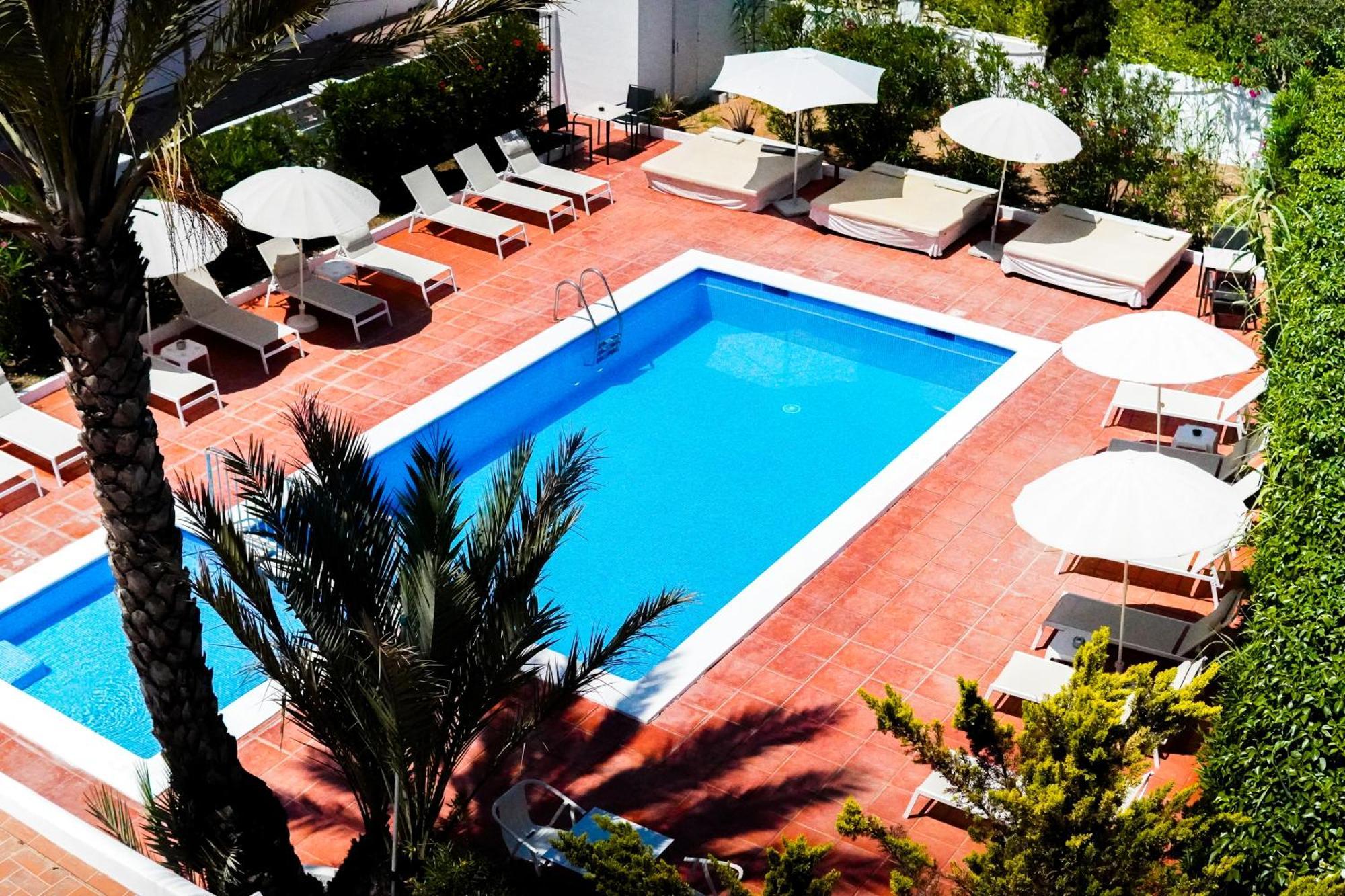 Typic Sandic Apartments Es Cana 外观 照片